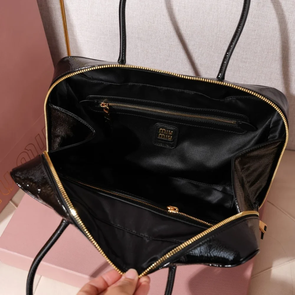 Miu Miu Beau Naplak Patent Leather Bag
