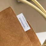 Bottega Veneta Arco 33