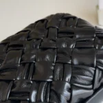 Bottega Veneta (BV) Knot