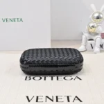 Bottega Veneta (BV) Knot