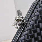 Bottega Veneta (BV) Knot