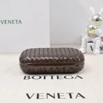 Bottega Veneta (BV) Knot