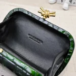 Bottega Veneta (BV) Knot