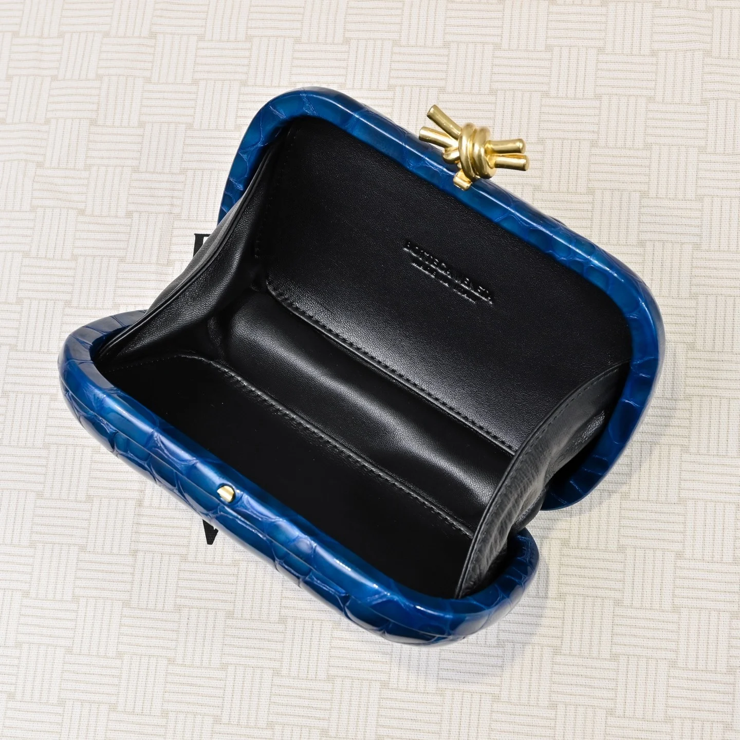 i1744344880589_5205_0_6