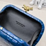 Bottega Veneta (BV) Knot